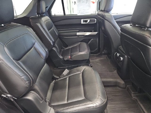 Certified 2020 Ford Explorer XLT w/ Equipment Group 202A AWD/4WD image 33