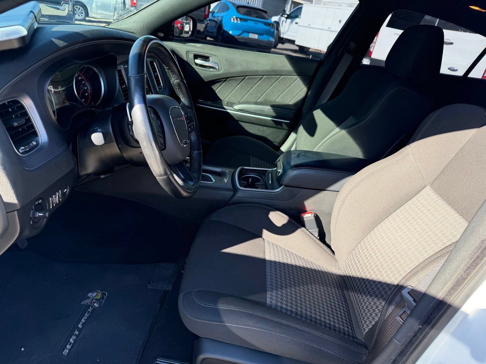 Used 2023 Dodge Charger Scat Pack w/ Navigation & Travel Group RWD image 10