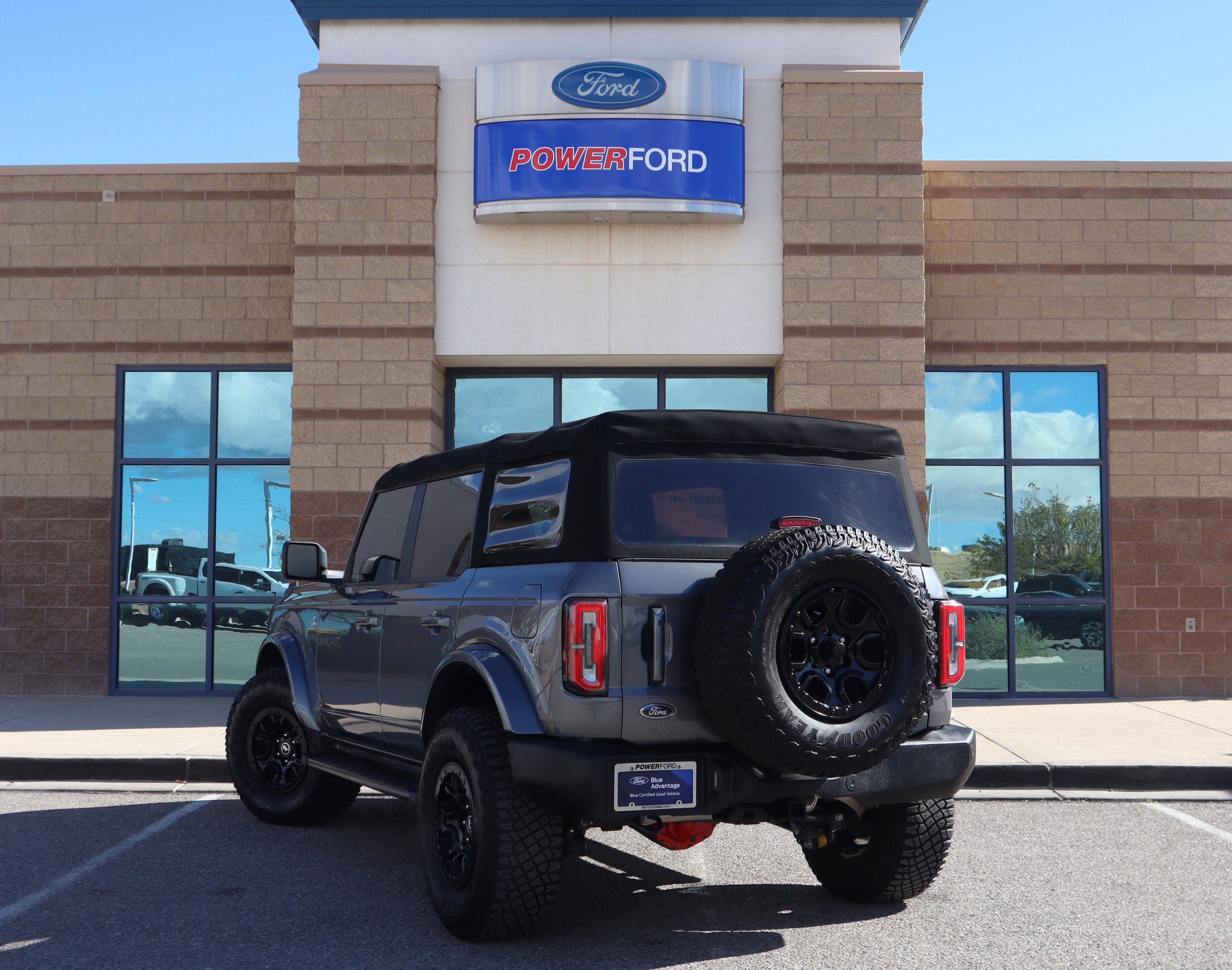 Certified 2022 Ford Bronco Outer Banks AWD/4WD image 8