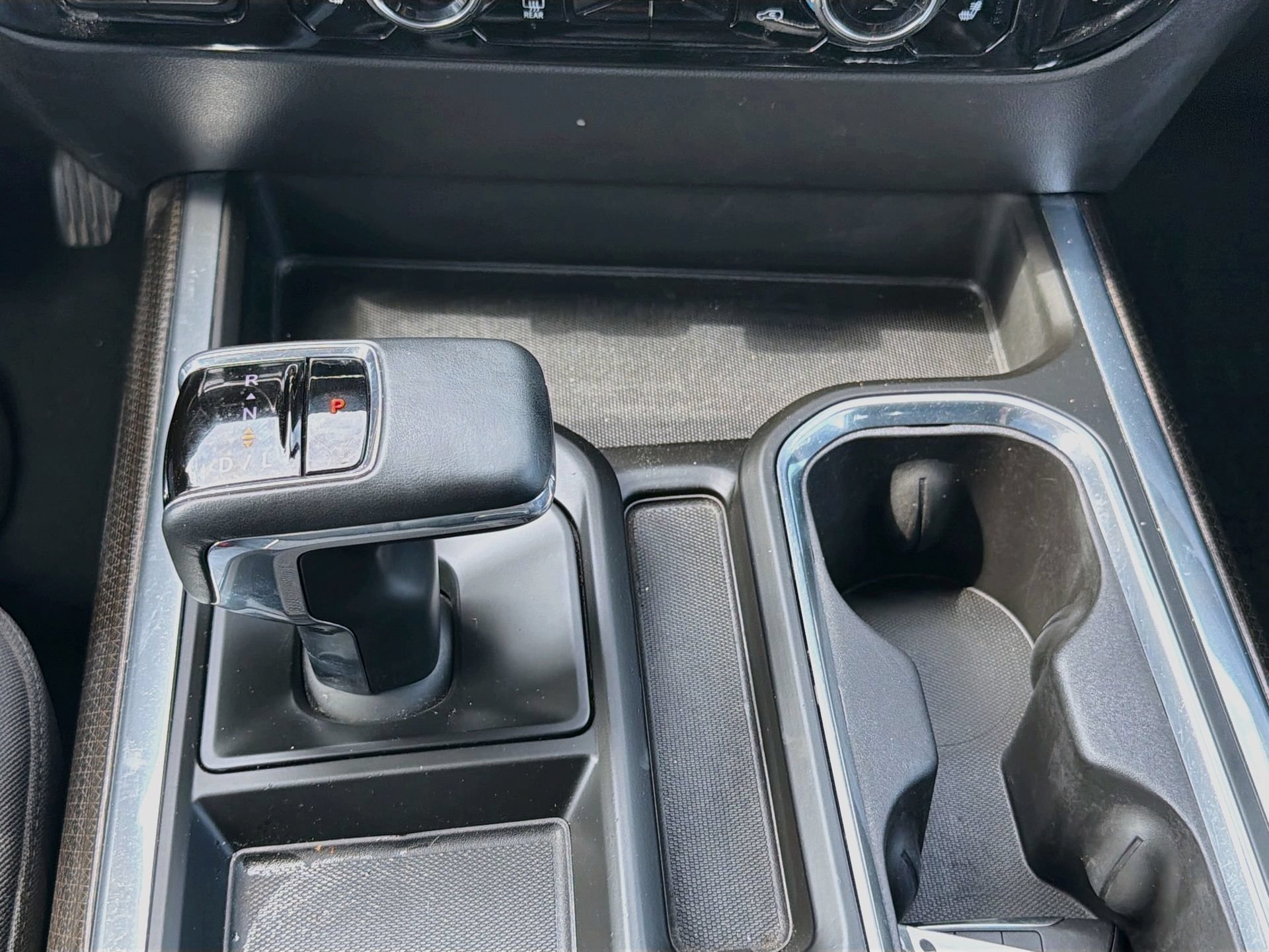 Used 2025 Chevrolet Silverado 1500 LT AWD/4WD image 22