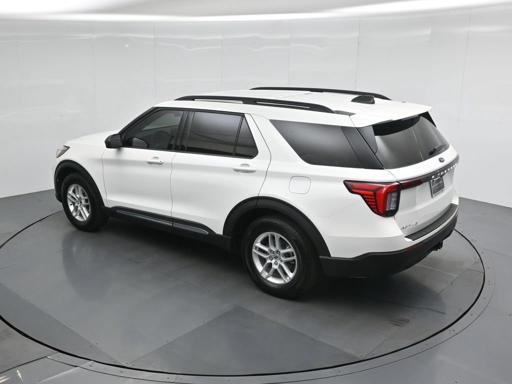 Certified 2025 Ford Explorer Active RWD image 44