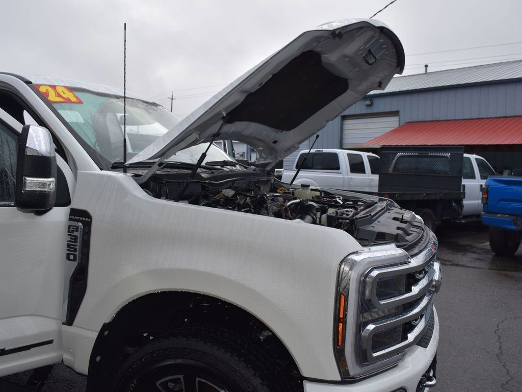 Certified 2024 Ford F350 Platinum image 32