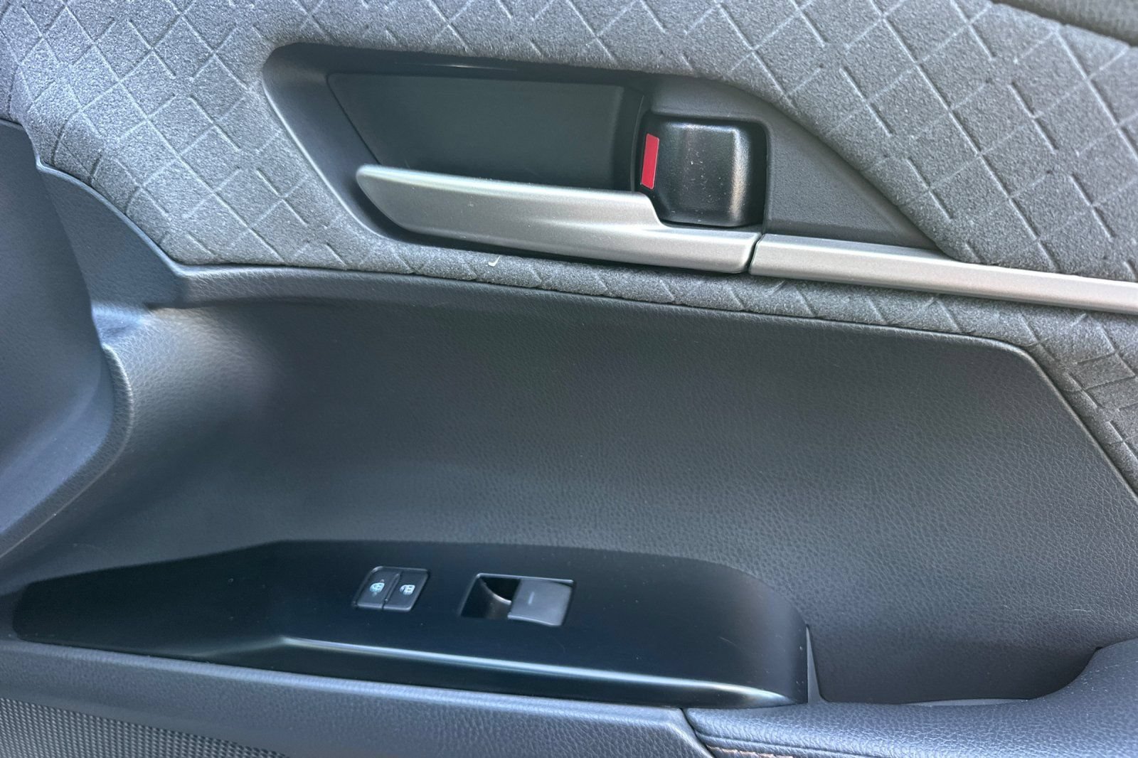 Used 2025 Toyota Camry XLE AWD/4WD image 20