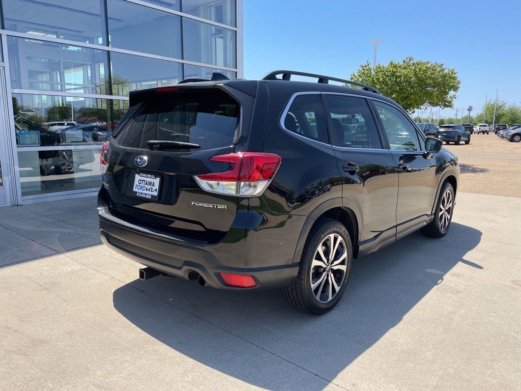 Used 2023 Subaru Forester Limited AWD/4WD image 5