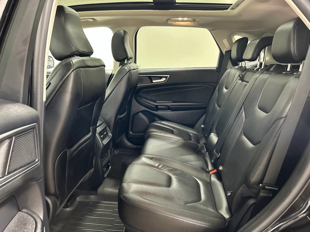Certified 2021 Ford Edge Titanium w/ Canadian Touring Package AWD/4WD image 29
