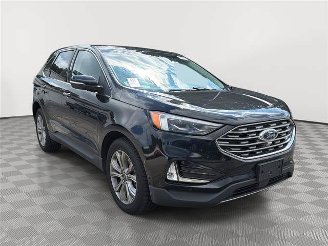 Certified 2019 Ford Edge Titanium w/ Equipment Group 301A AWD/4WD image 8