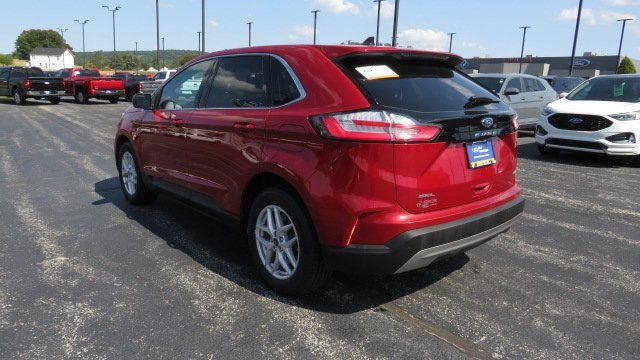 Certified 2022 Ford Edge SEL w/ Convenience Package image 3