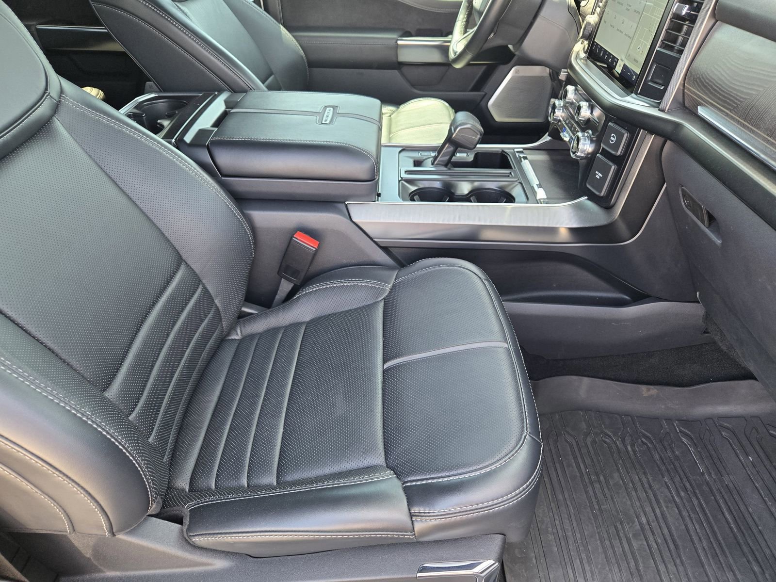 Certified 2023 Ford F150 Platinum w/ Equipment Group 701A High image 13