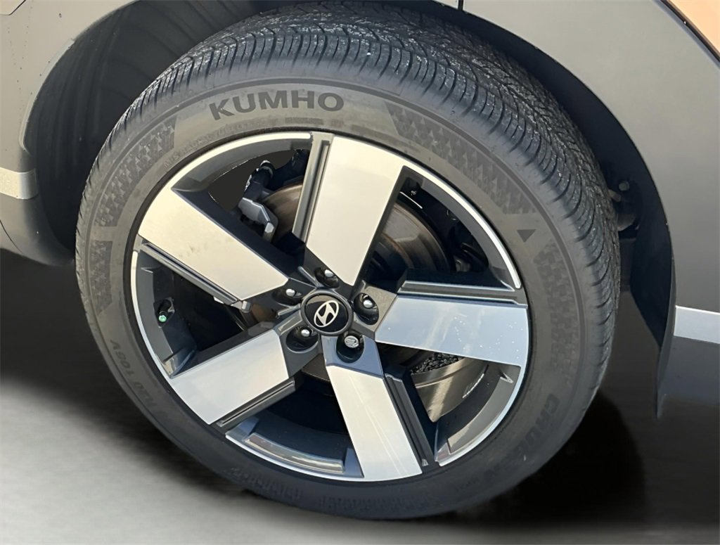 Used 2024 Hyundai Santa Fe Limited image 19