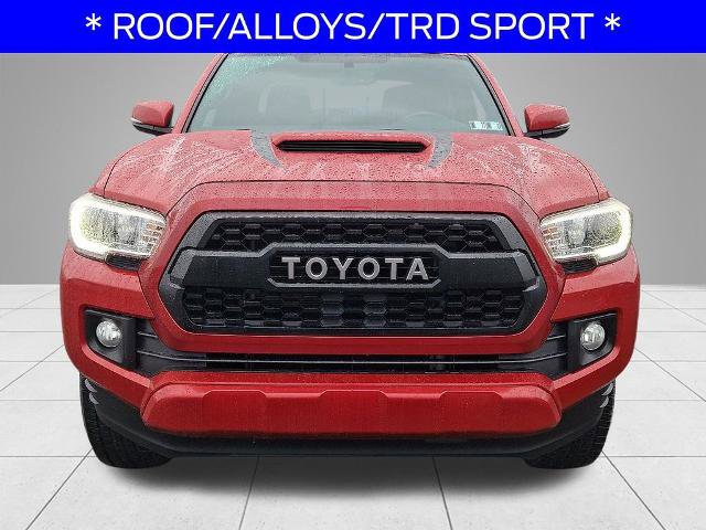 Used 2017 Toyota Tacoma TRD Sport AWD/4WD image 2