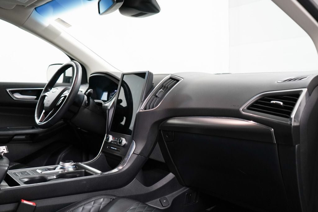 Certified 2023 Ford Edge Titanium AWD/4WD image 36