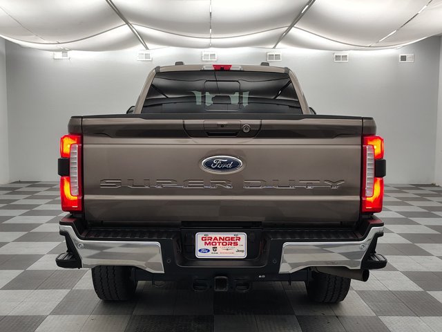 Certified 2023 Ford F250 Lariat w/ FX4 Off-Road Package AWD/4WD image 10