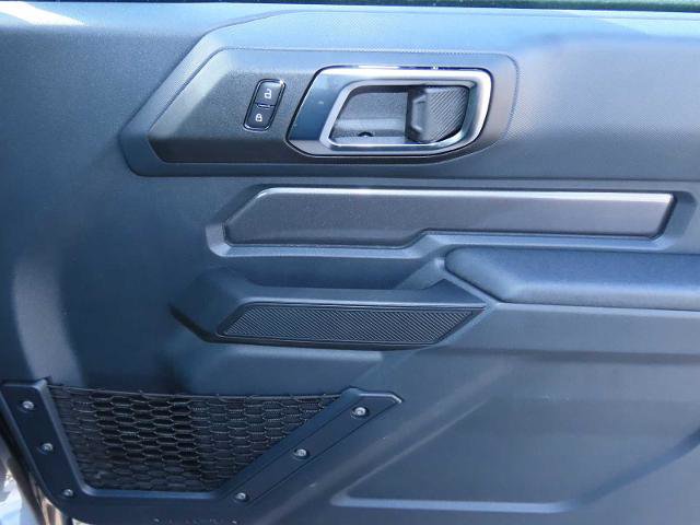 Certified 2025 Ford Bronco Base image 15