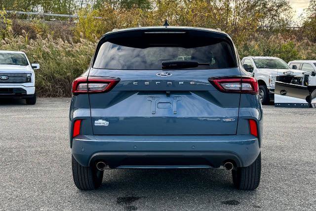 Certified 2023 Ford Escape ST-Line Select w/ Tech Pack #2 image 4