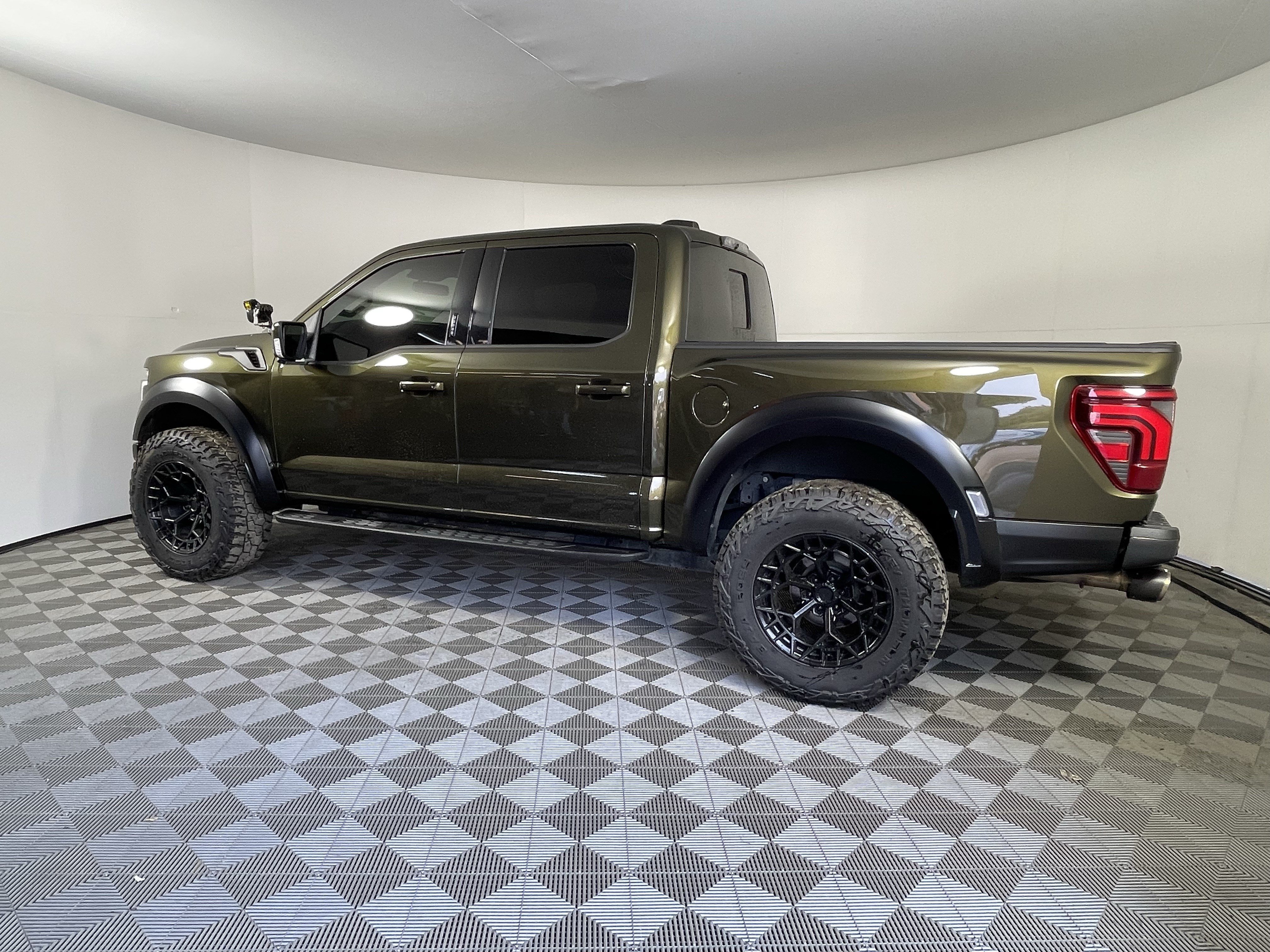 Certified 2024 Ford F150 Raptor w/ Equipment Group 803A Raptor R AWD/4WD image 2