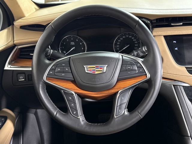 Used 2019 Cadillac XT5 Platinum AWD/4WD image 23