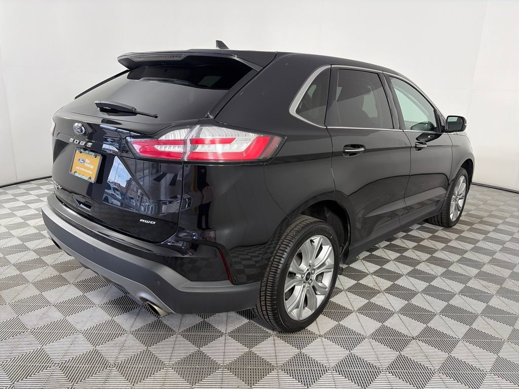 Certified 2024 Ford Edge Titanium image 5