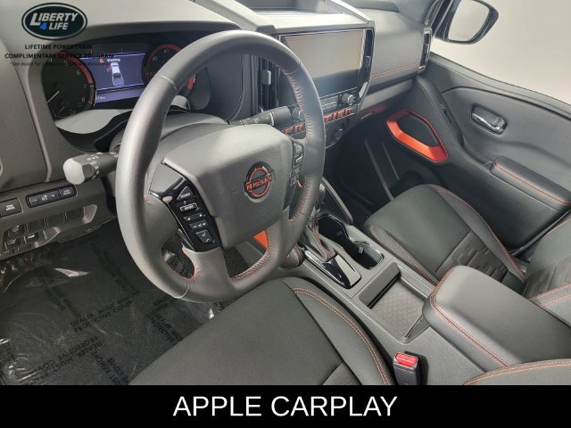 Used 2025 Nissan Frontier PRO-4X AWD/4WD image 13