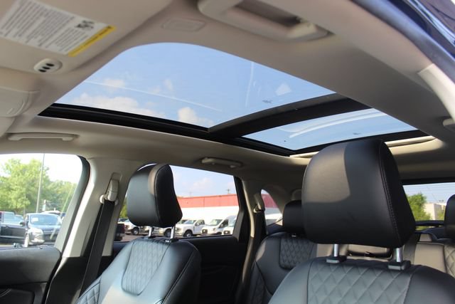 Certified 2024 Ford Edge Titanium AWD/4WD image 11