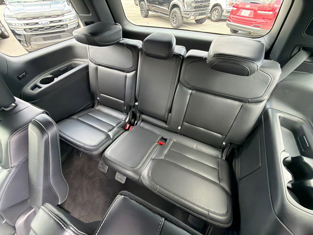 Certified 2025 Ford Expedition Platinum w/ Stealth Appearance Package AWD/4WD image 25