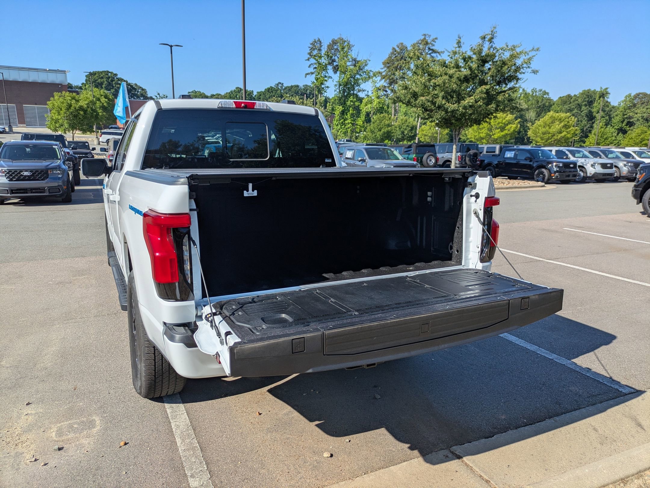 Certified 2025 Ford F150 Lightning Lariat AWD/4WD image 38