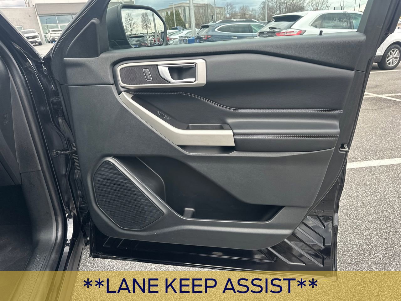 Certified 2022 Ford Explorer XLT w/ Equipment Group 202A image 16