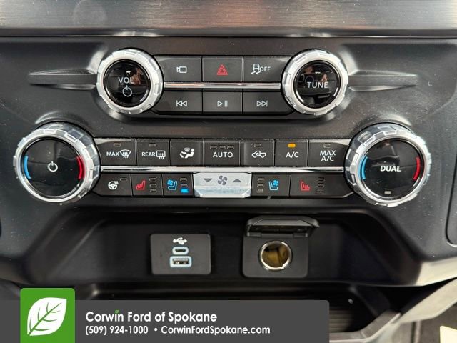 Certified 2025 Ford F350 Lariat w/ Camper Package AWD/4WD image 29
