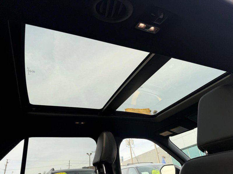 Certified 2022 Ford Explorer ST-Line w/ Class IV Trailer Tow Package image 16