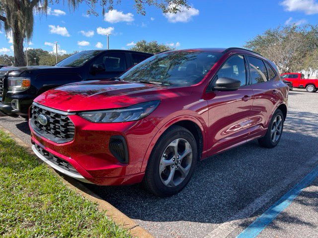 Certified 2023 Ford Escape ST-Line w/ Tech Pack #1 AWD/4WD image 8