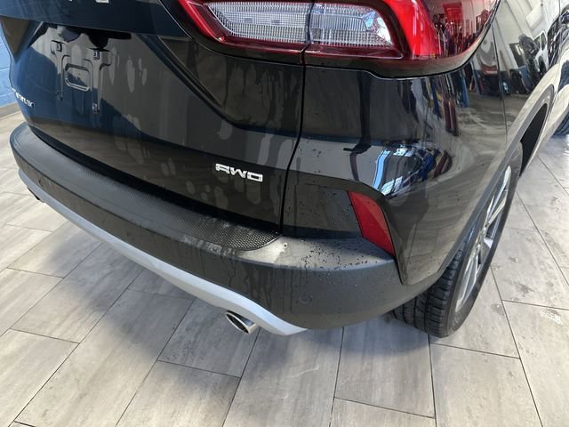 Certified 2023 Ford Escape Platinum image 33