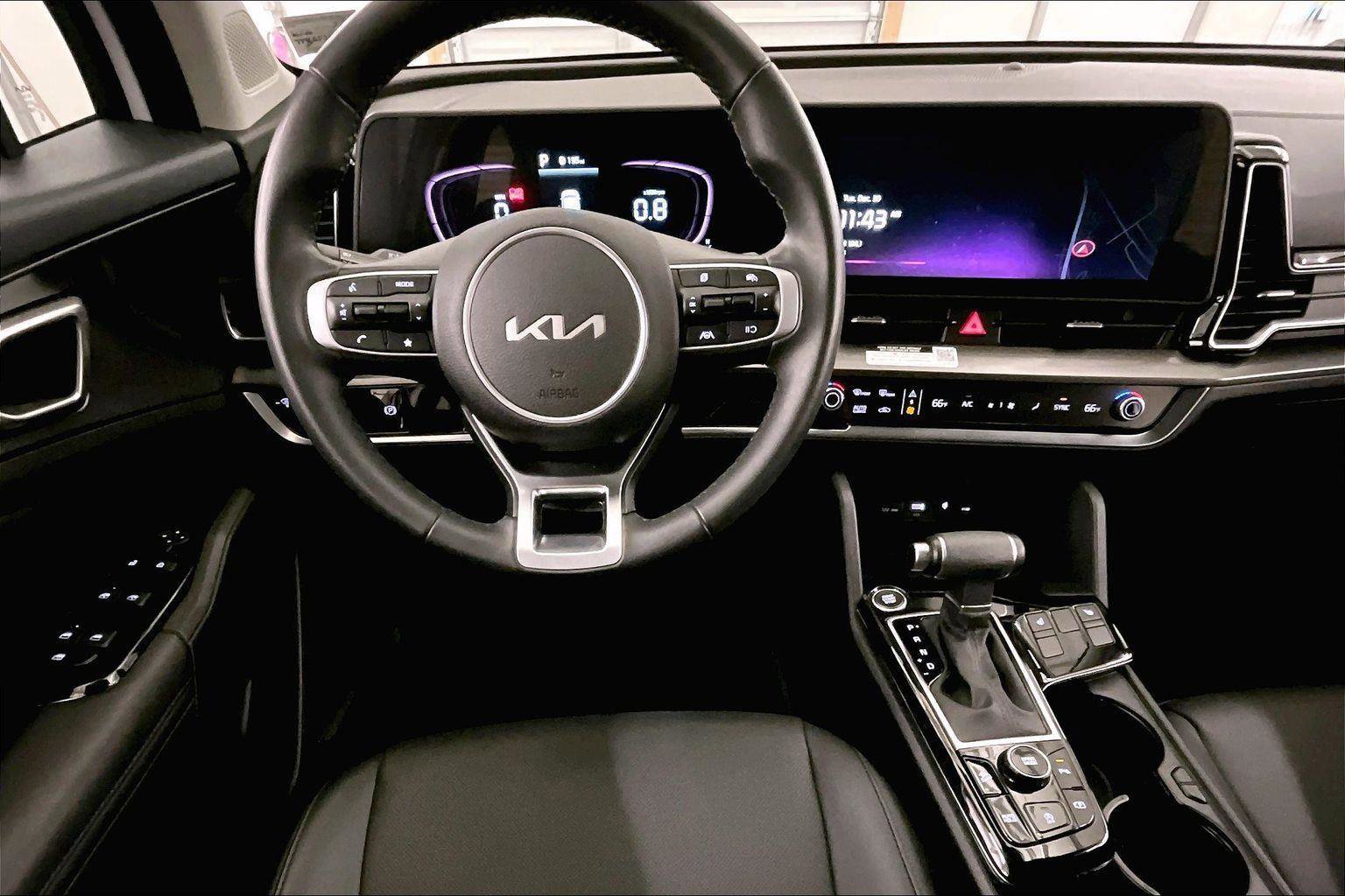 Used 2023 Kia Sportage EX image 7