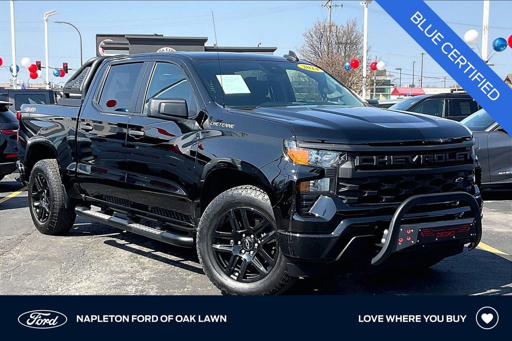 Used 2024 Chevrolet Silverado 1500 Custom w/ Turbomax Blackout Package AWD/4WD image 1