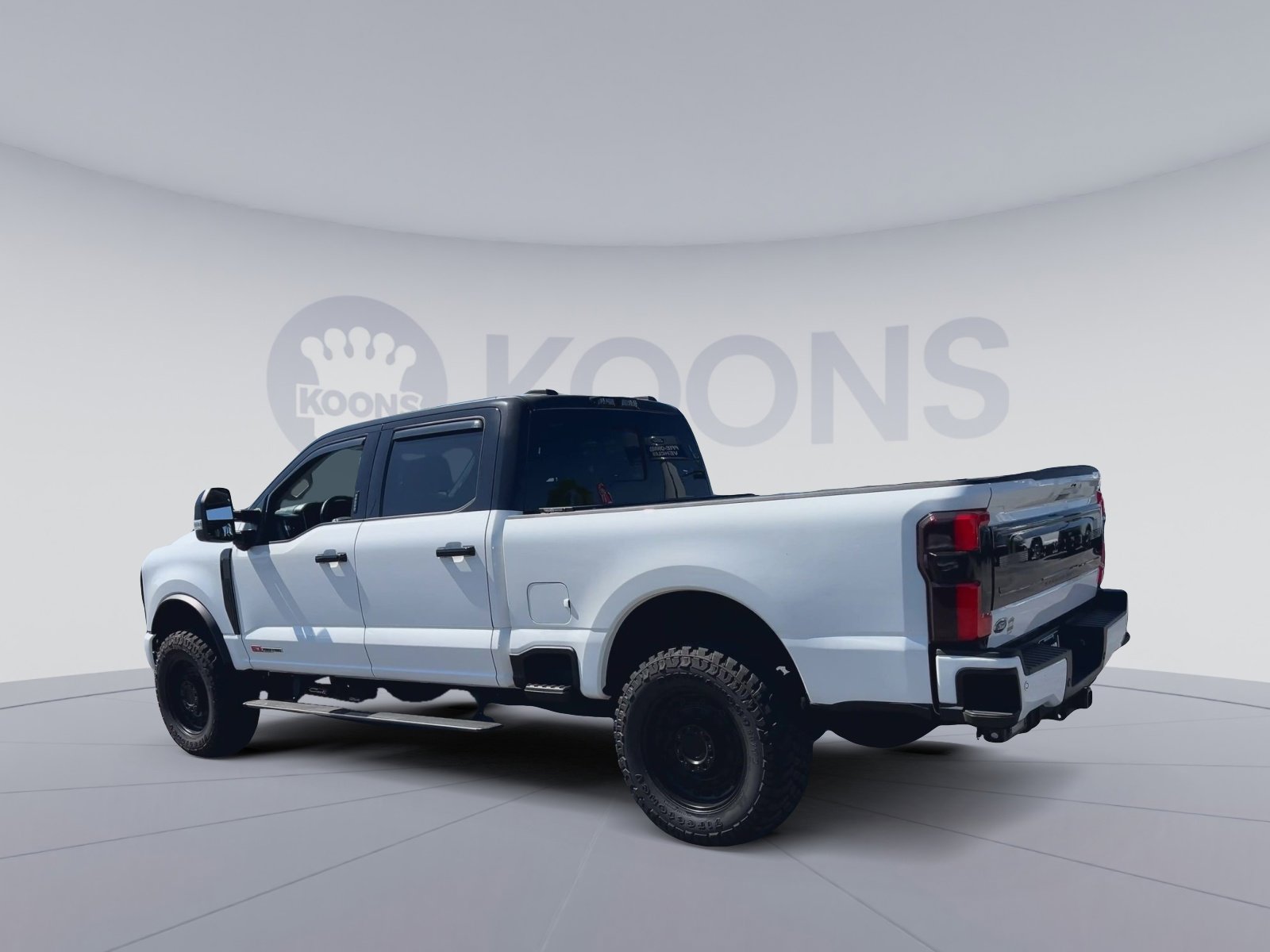Certified 2024 Ford F350 Limited w/ FX4 Off-Road Package AWD/4WD image 8