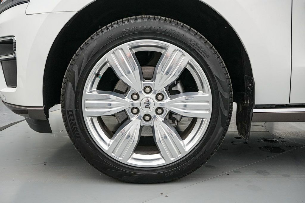 Certified 2024 Ford Expedition King Ranch AWD/4WD image 11