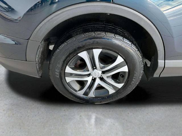 Used 2018 Toyota RAV4 LE w/ All Weather Liner Package AWD/4WD image 29