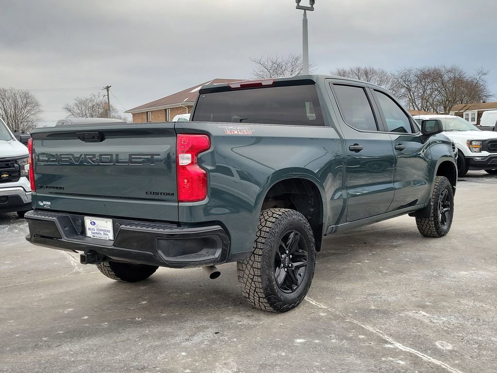 Used 2025 Chevrolet Silverado 1500 Custom Trail Boss w/ LPO, Dark Essentials Package image 5