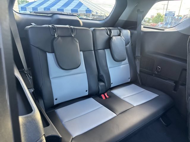 Certified 2024 Ford Explorer XLT w/ Equipment Group 202A AWD/4WD image 38
