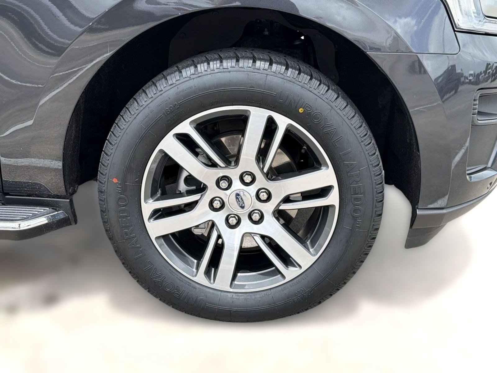 Certified 2022 Ford Expedition XLT RWD image 12