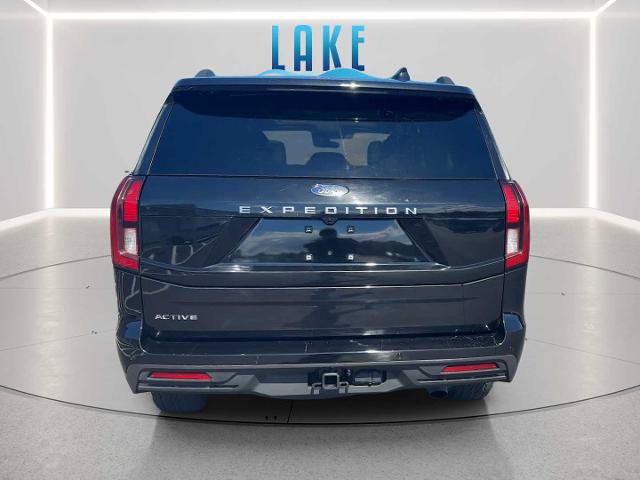 Certified 2025 Ford Expedition Active AWD/4WD image 8