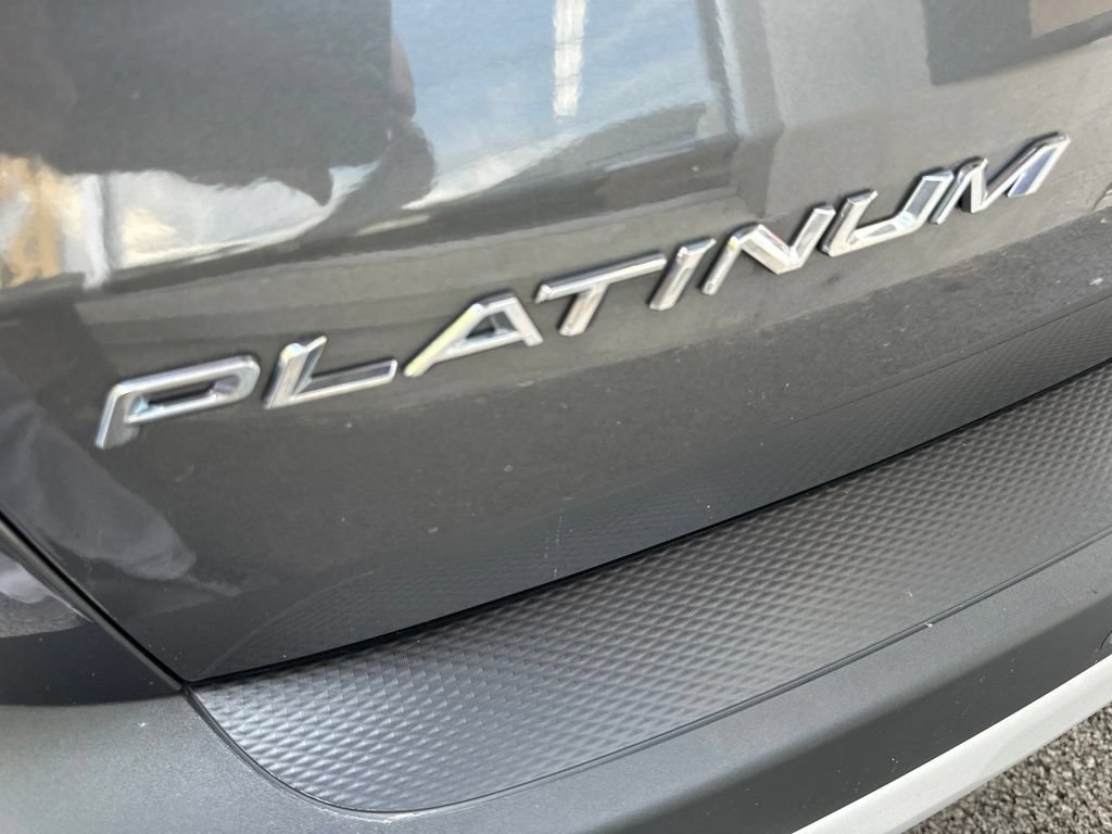 Certified 2023 Ford Escape Platinum AWD/4WD image 25