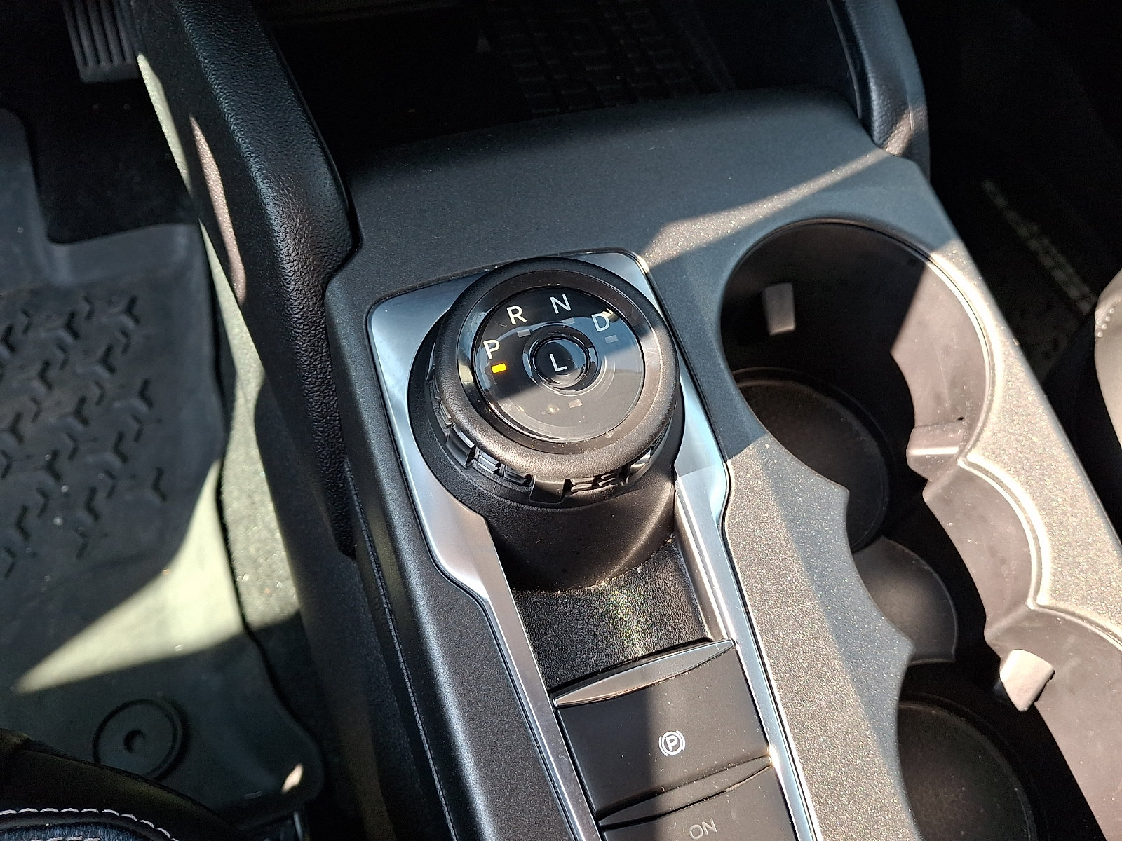 Certified 2025 Ford Bronco Sport Outer Banks w/ Outer Banks Tech Package+ AWD/4WD image 15