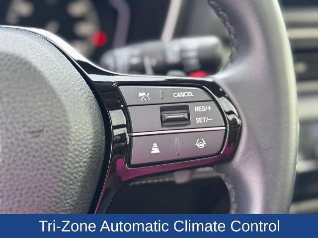 Used 2024 Honda Pilot Touring image 16