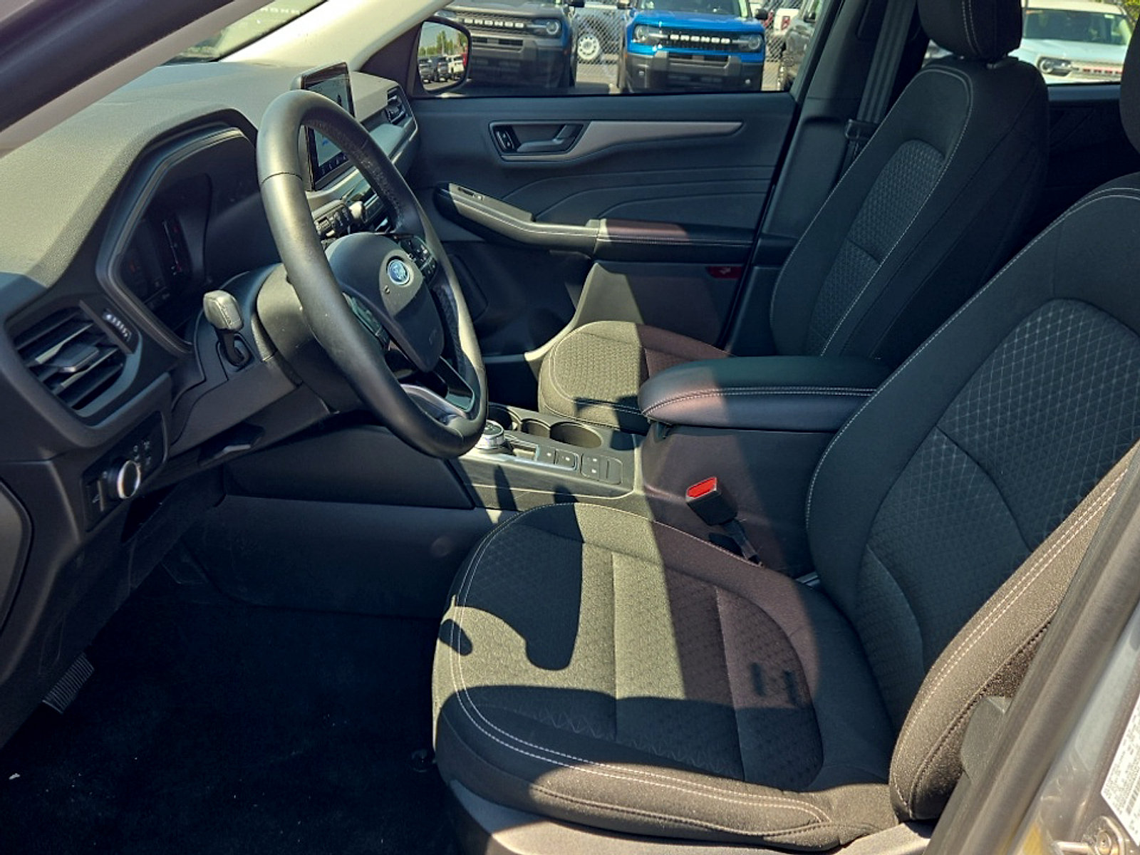 Certified 2024 Ford Escape Active AWD/4WD image 11