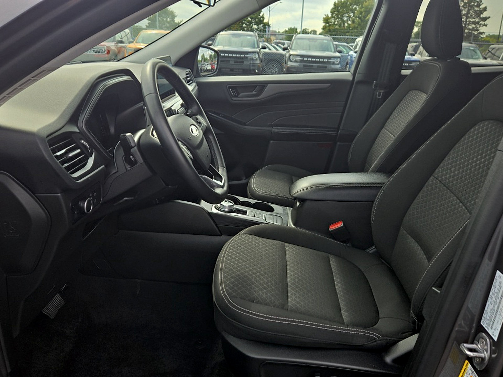 Certified 2024 Ford Escape Active AWD/4WD image 11