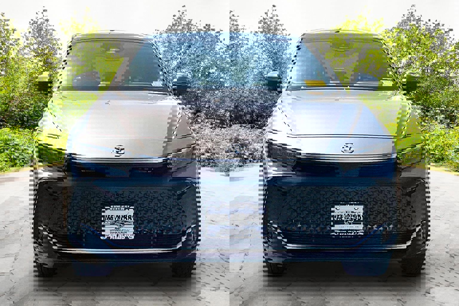 Used 2023 Toyota Crown Platinum image 6