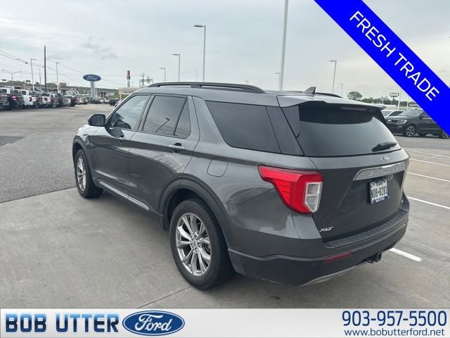 Certified 2020 Ford Explorer XLT w/ Equipment Group 202A AWD/4WD image 2