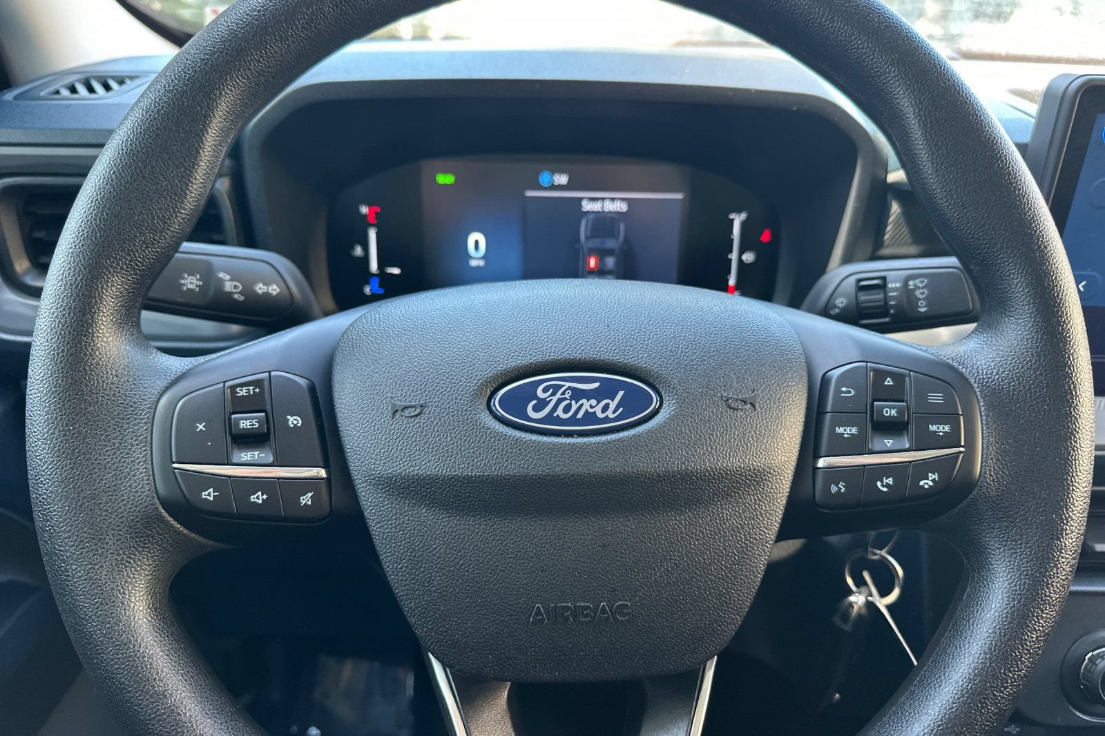 Certified 2025 Ford Maverick XL FWD image 33