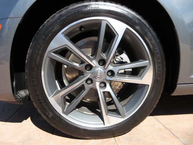 Used 2019 Audi A4 2.0T Premium image 9