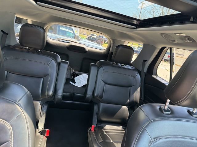 Certified 2023 Ford Explorer XLT w/ Equipment Group 202A AWD/4WD image 24