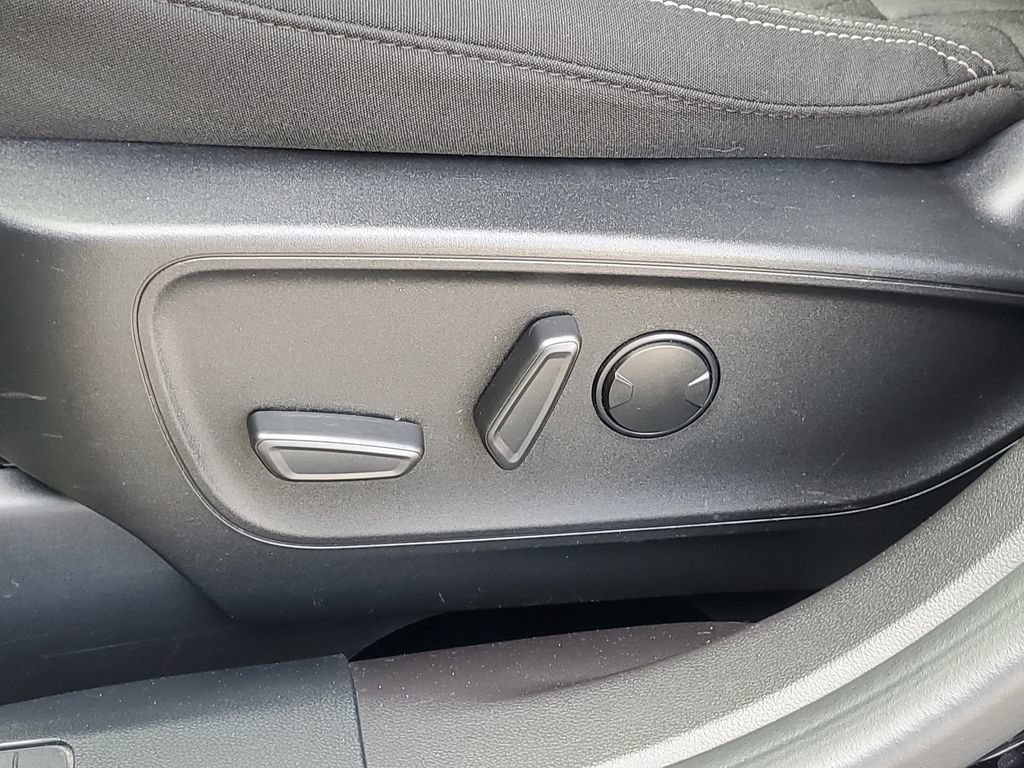 Certified 2023 Ford Escape Active AWD/4WD image 13